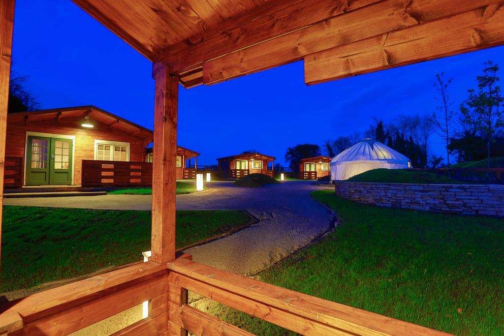 Giltraps Townhouse & Glamping Hotell Kinnitty Rom bilde