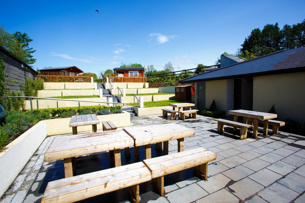 Giltraps Townhouse & Glamping Hotell Kinnitty Eksteriør bilde